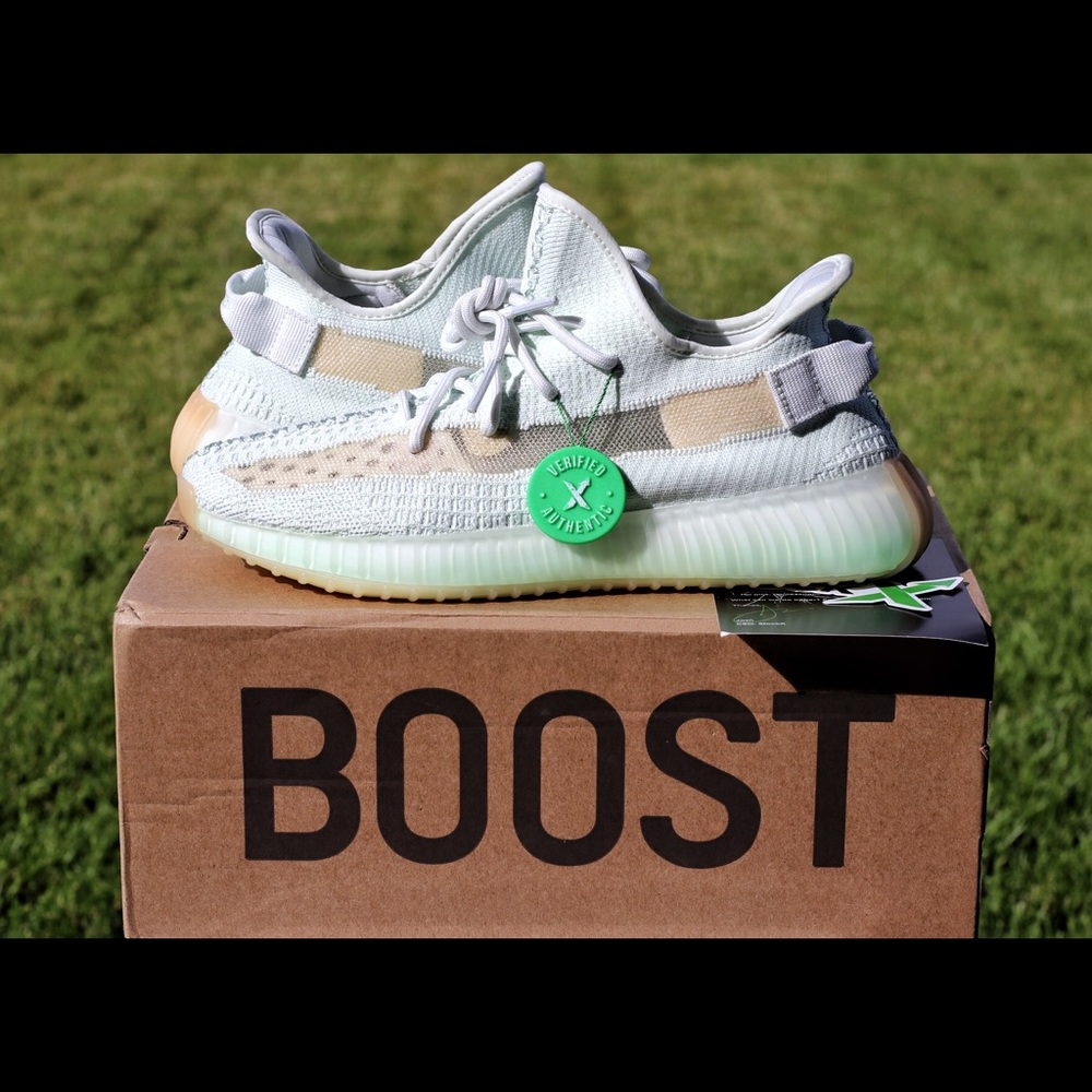 adidas Yeezy Boost 350 v2 “Hyperspace”